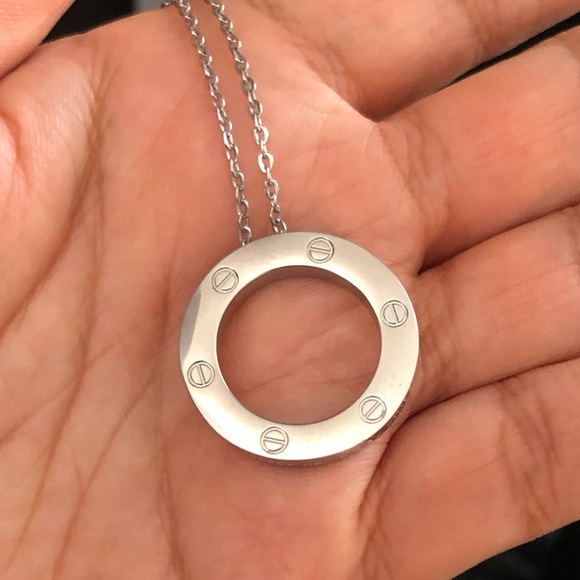 Screw Circle Pendant Necklace - Picture 3 of 12